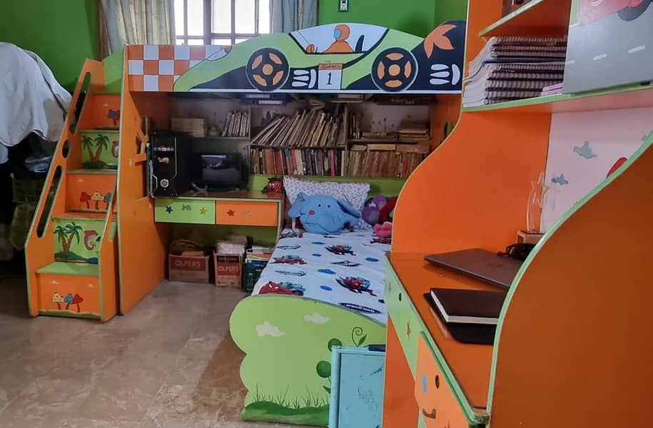 Bunk bed with sliding 3