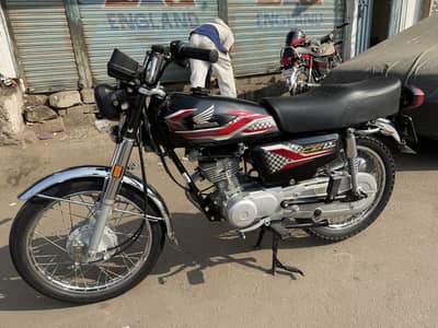 Honda CG125 Black
