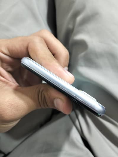 vivo y20 4/64 full lush condition