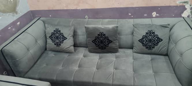 3 2 1 Sofa set with table separately