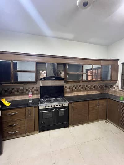 17 MARLA 5 BEDROOM HOUSE AVAILABLE FOR RENT