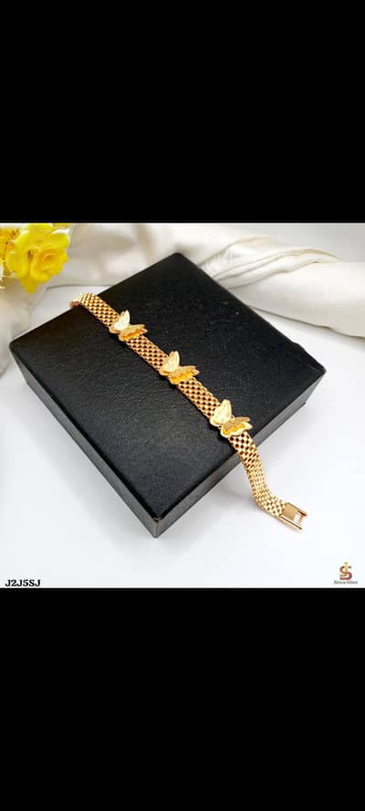 Trendy Gold Plated Butterfly Charm Bracelet