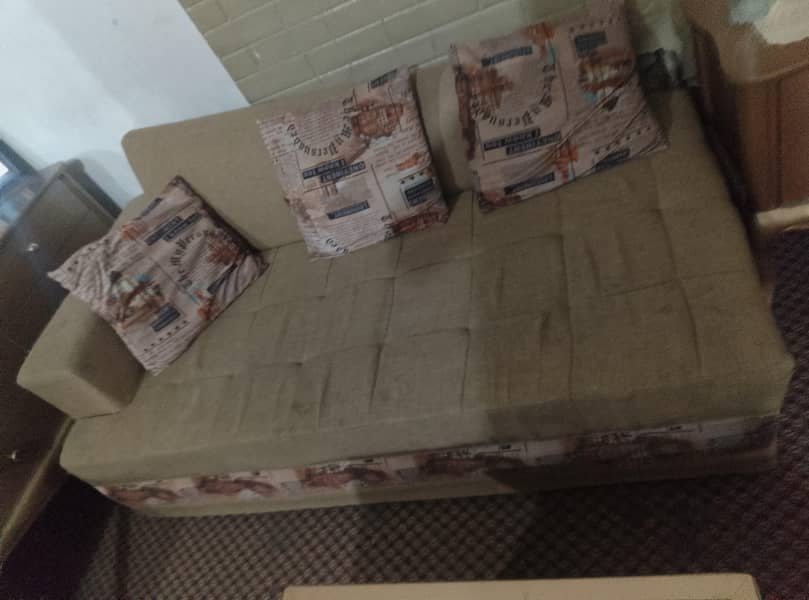 3 year use sofa set 1