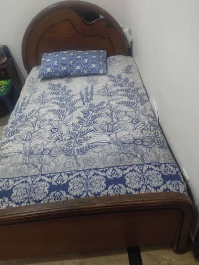 Single wooden bed and Quin size bed with foam matrees