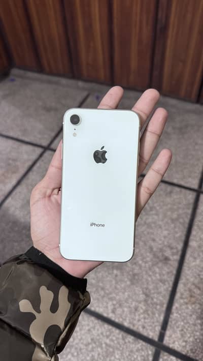 Iphone XR 128gb dual sim PTA