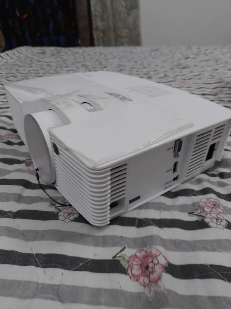 ACER PROJECTOR 5