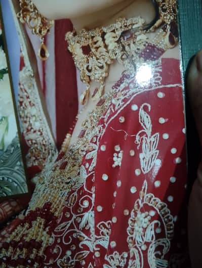 bridal lehnga with matching jewelry