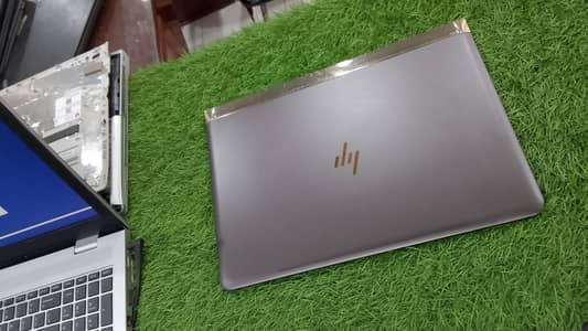 HP spectre elitebook golden chrome slim machine in reasonable price