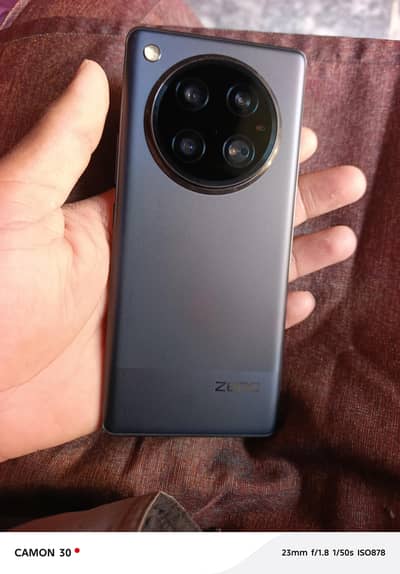 infinix zero 40 10/10 Condition