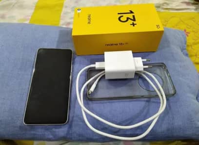 realme 13 plus 5g 12/256 gb
