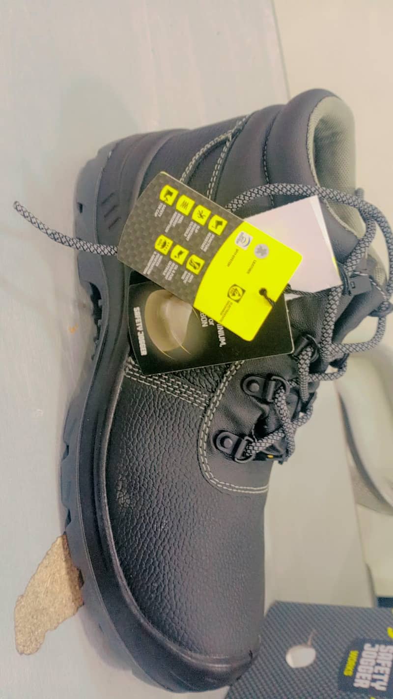 safety shoes 1