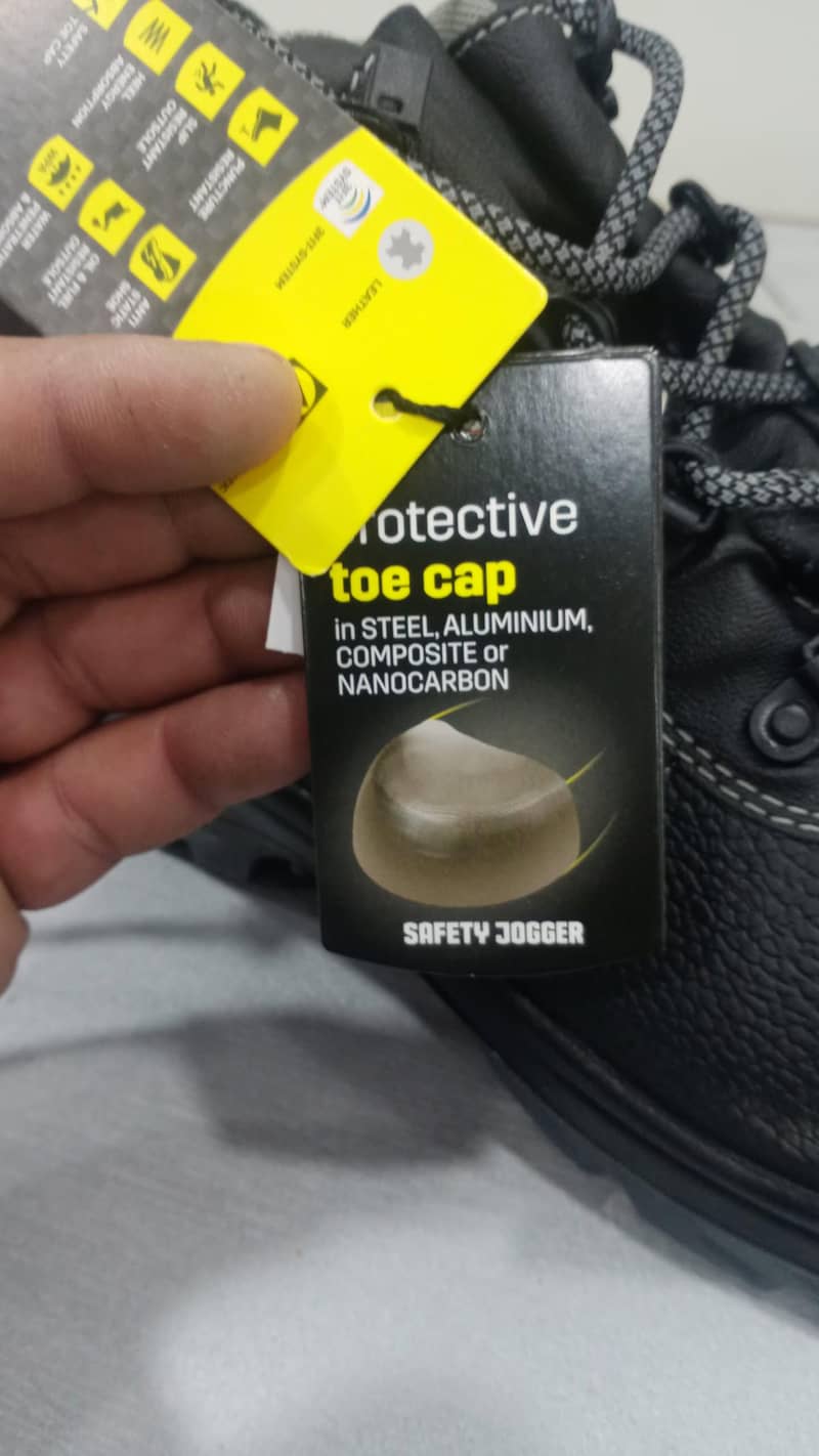 safety shoes 6
