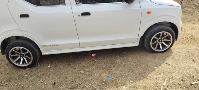 Power widows . . . Clean 100%