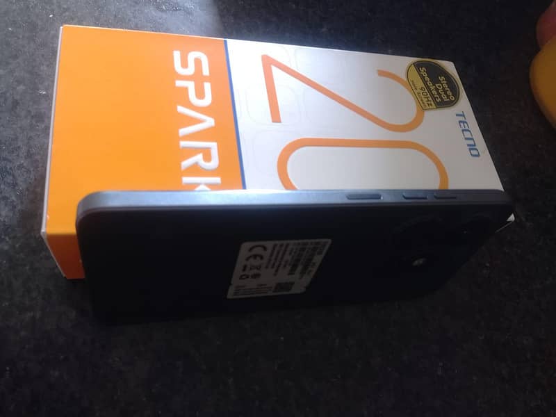 Techno Spark 20c 4