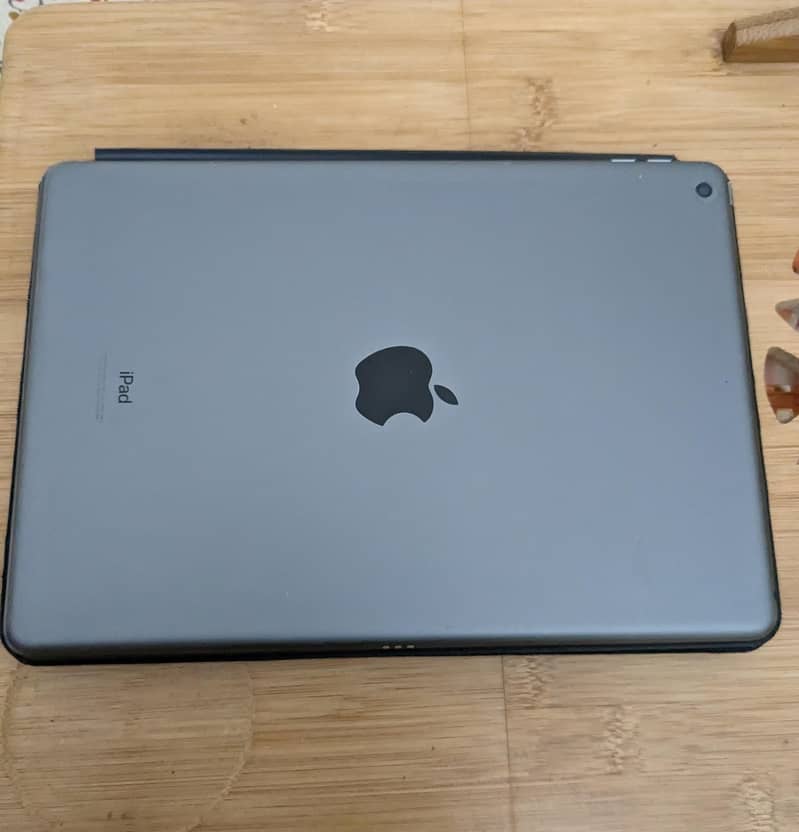 Apple 9th Generation 0