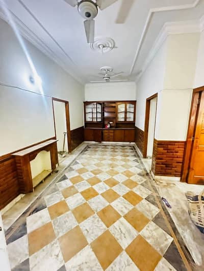 G-11/2 30*60 Upper portion Available For Rent