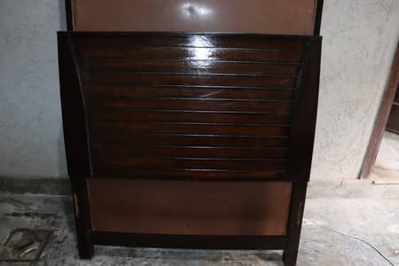 single bed 3.5ft X 6ft