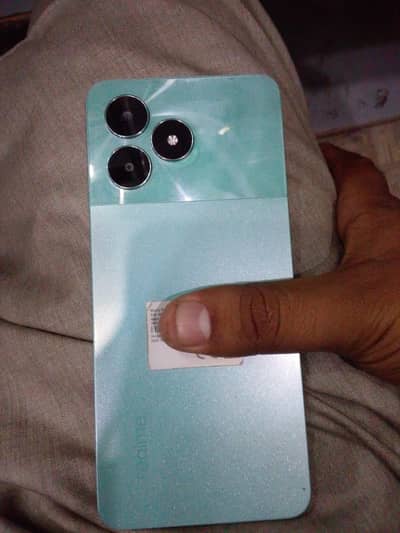 4gb 128 gb all ok  box and chargr