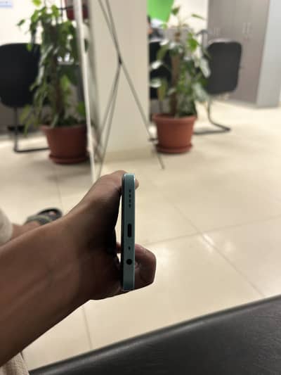 realme C51 4/64 gb contact 03172724550