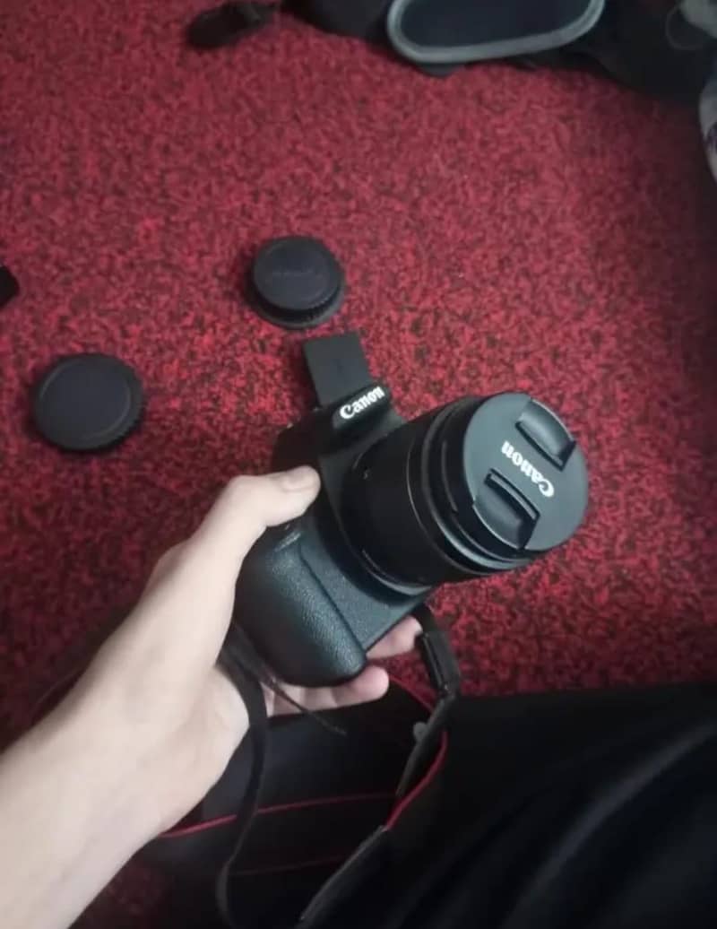 Camera model 1300d 1