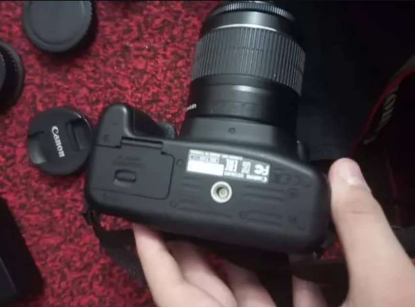 Camera model 1300d 2