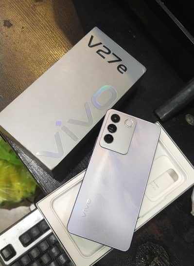 Vivo V27e For selll