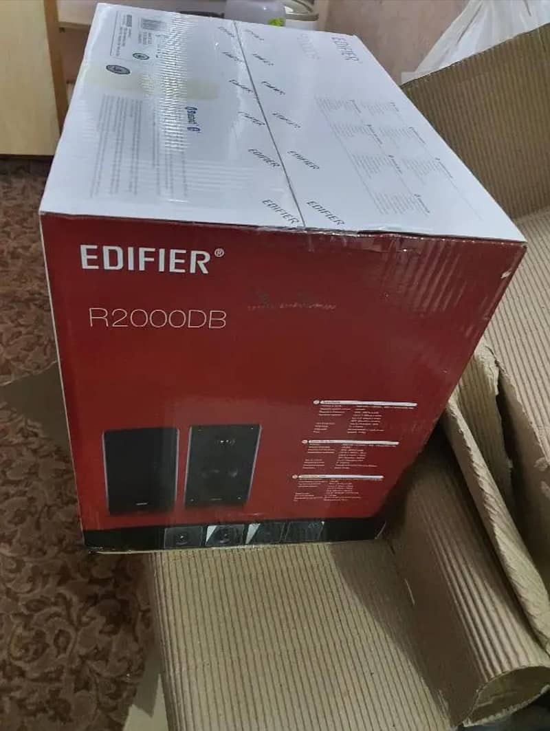 Edifier R2000DB Powered Bluetooth Bookshelf Speakers - Wooden 7