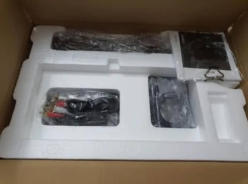 Edifier R2000DB Powered Bluetooth Bookshelf Speakers - Wooden 9