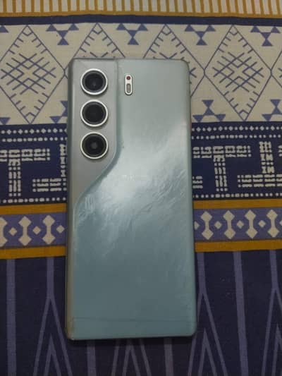tecno camon 40 pro 9 till 10 month warrant left