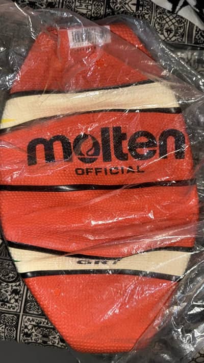 Molten GR7 basketball
