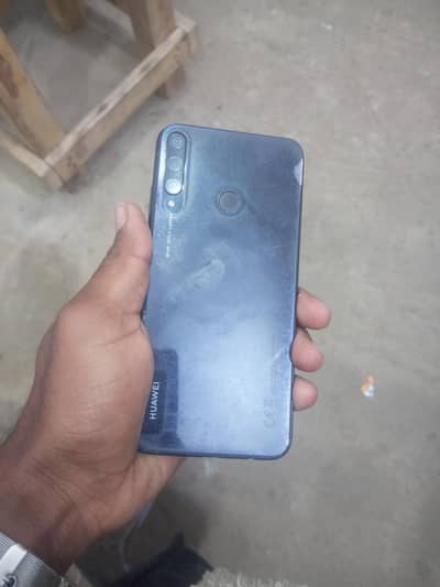 Huawei y7p 4/64 pta approved All ok hai serf board ka masla hai