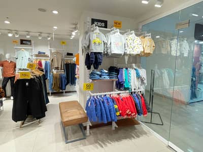 Already Rented Shop Available For Sale in Running Mall, (84.000) Rent Coming From Day 1.