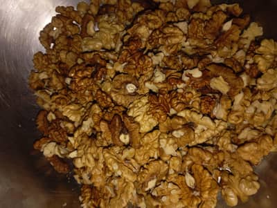 Wallnut Akhrot (Giri) for Sale