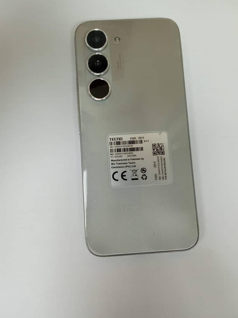 Tecno Spark 40 Pro 0