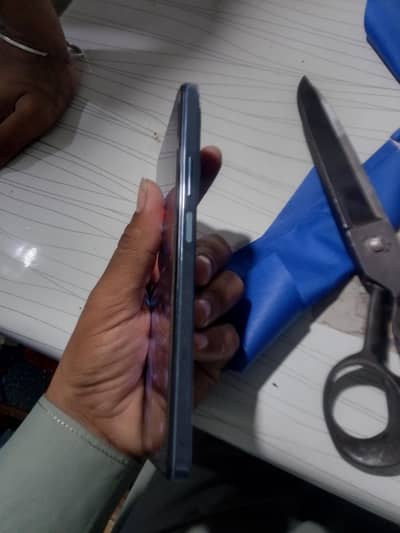 all ok ha daba b sat ha or charib sat ha one hand uz ha