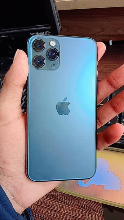 11pro 256GB sim time available