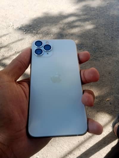 iPhone 11 pro non PTA not waterpic 256 GB factory unlock 10 by 10
