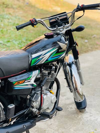 Honda 125 Neet & clean Condition just 10k milage