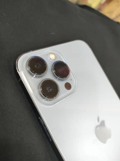 iphone 13pro mux lash conditions all ok water pack true tune face aydi