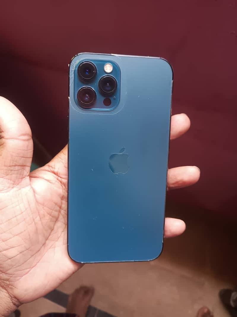 iPhone 12 Pro Max 15