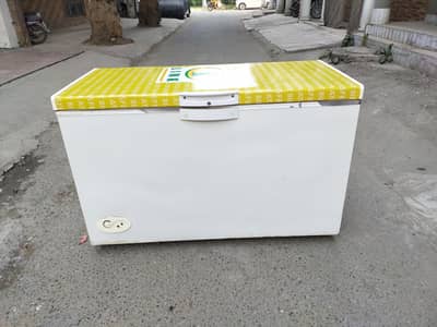 waves freezer single door all ok good 0346/7070/370