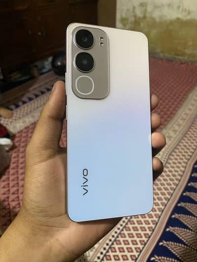 vivo y19s 4+4 gb ram 128gb rom just 20 days used