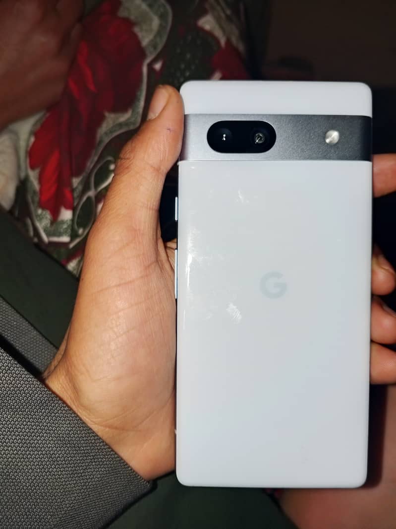 Google Pixel 7a 0