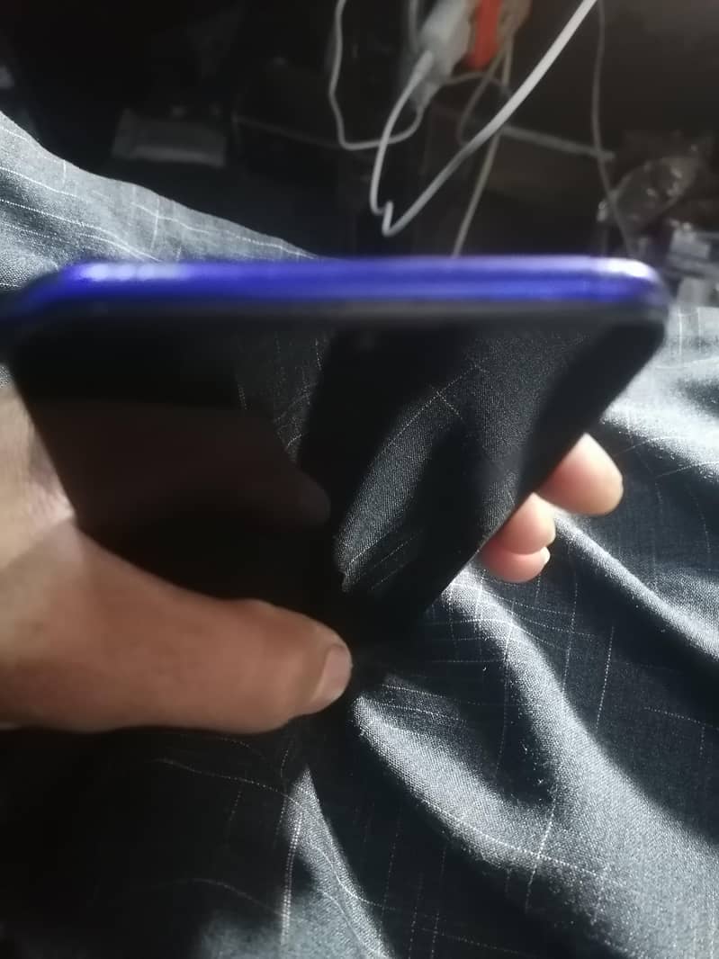 techno saprk 2