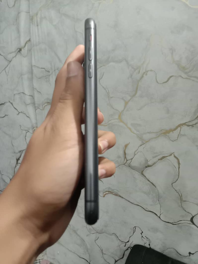 iphone 11 4