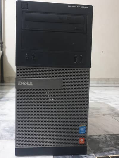 i5 4th gen 128 GB SSD card  16GB RAM  500 GB Hard drive  Intel Hd 4600