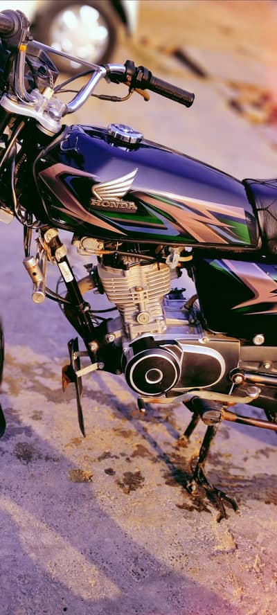 125 2023 Model lush condition