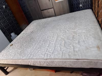 King Size Iron Bed with 5.5 Inch Mattress