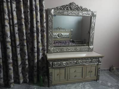 Bed+Dressing+wardrobe