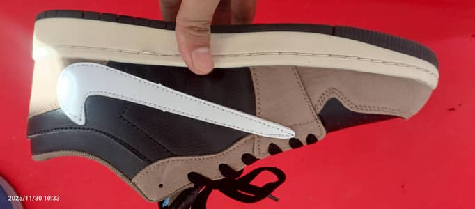 Nike Air Jordan x Travis Scott mocha. dot perfect condition